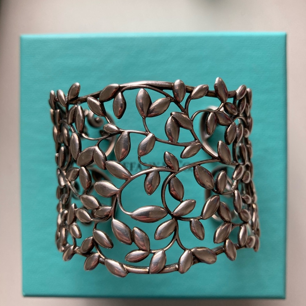 Paloma Picasso Olive Leaf cuff in sterling silver